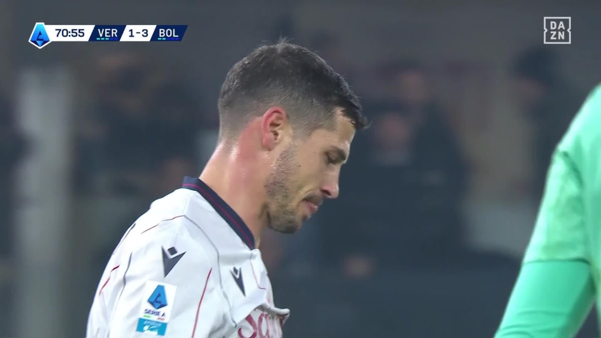 Hellas - Bologna: Eigentor zum 2:3 durch Freuler in der 71. Minute