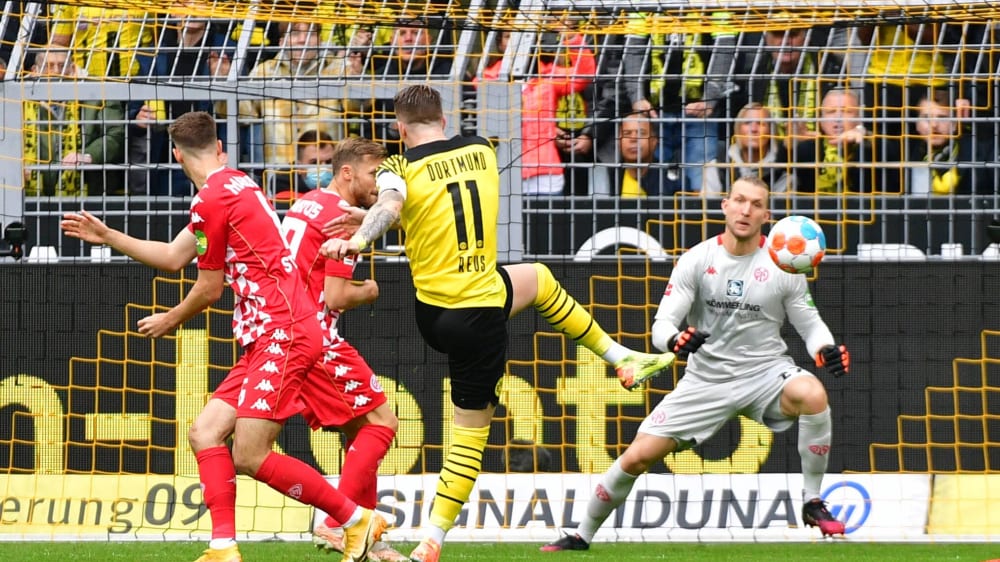 Mit Karacho in den Knick: Marco Reus&nbsp;trifft zum 1:0 für Borussia Dortmund.&nbsp;