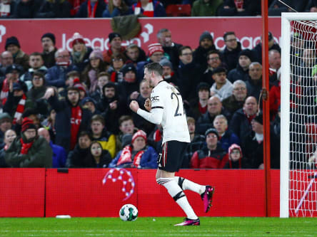 Große Freude: Wout Weghorst bejubelt sein soeben erzieltes 2:0.