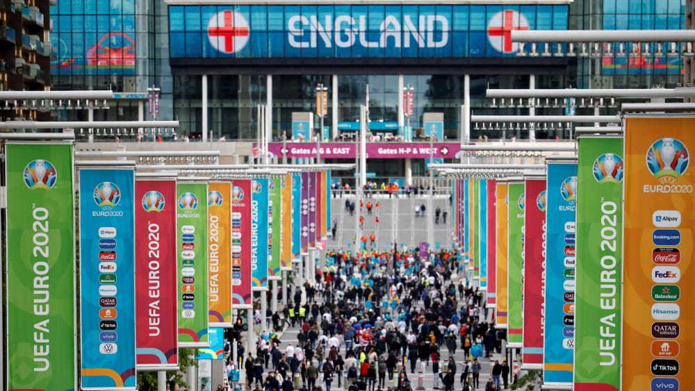 Verkauf von Restkarten für Italien gegen Spanien - kicker