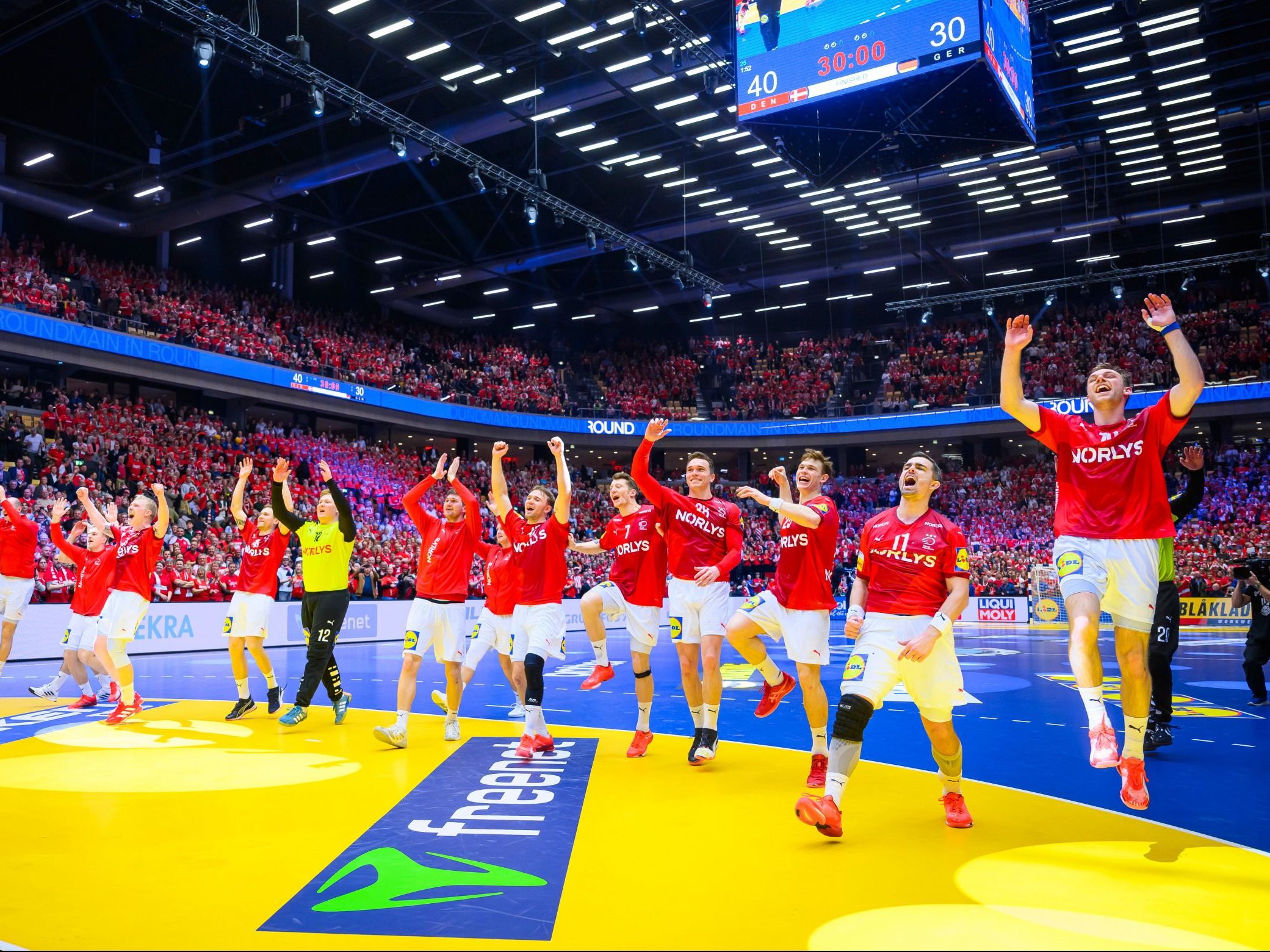Seitenblick Eishockey-WM: DEB-Team startet an Handball-Spielort