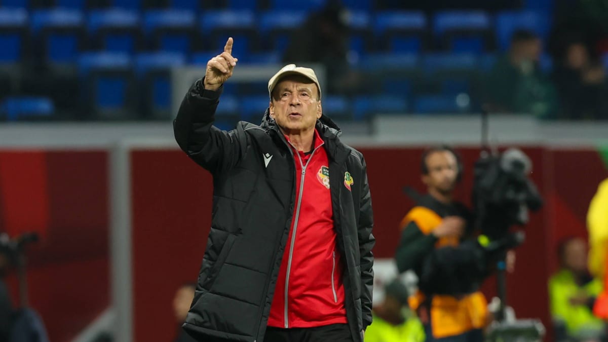 Benin-Coach-Rohr-im-Interview-In-solchen-Partien-spielt-immer-Politik-mit-rein-