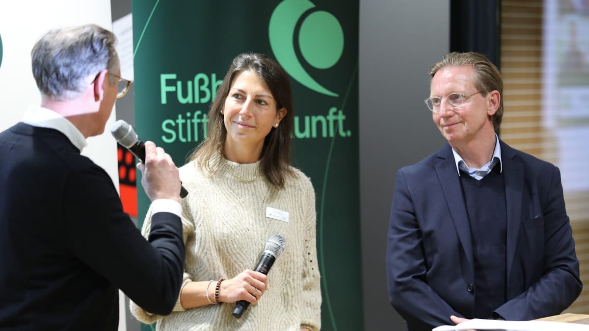 -Fu-ball-stiftet-Zukunft-e-V-vergibt-Zukunftspreise