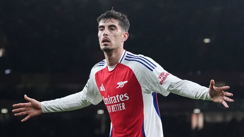 Arsenal v Paris Saint Germain - UEFA Champions League - Emirates Stadium. Arsenal's Kai Havertz celebrates after scoring the opening goal of the game during the UEFA Champions League match at the Emirates Stadium, London. Picture date: Tuesday October 1, 2024. See PA story SOCCER Arsenal. Photo credit should read: Adam Davy/PA Wire. RESTRICTIONS: Use subject to restrictions. Editorial use only, no commercial use without prior consent from rights holder. URN:77668760