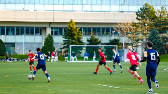 44 Talente gaben beim "Students go west"-Showcase ihr Können zum Besten und versuchten Coaches von US-Colleges von sich zu überzeugen. Wer von ihnen ein Sportstipendium bekommt, entscheidet sich in den nächsten Monaten.