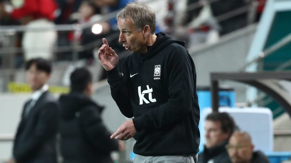 Wachsam an der Seitenlinie: Jürgen Klinsmann.