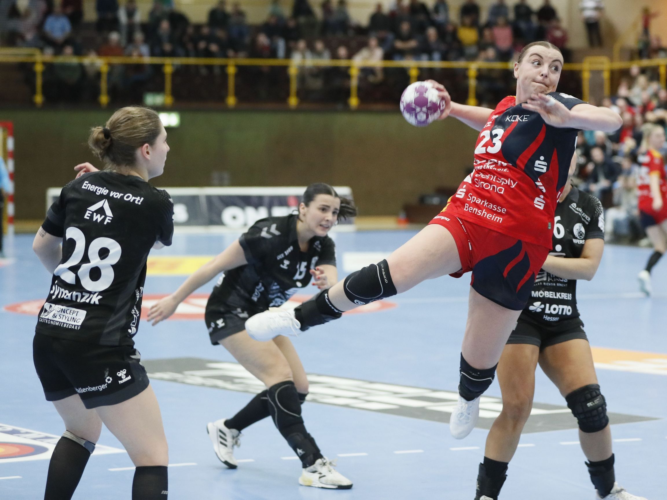 Handball Bundesliga Frauen kompakt Rückschlag für Blomberg, Solingen