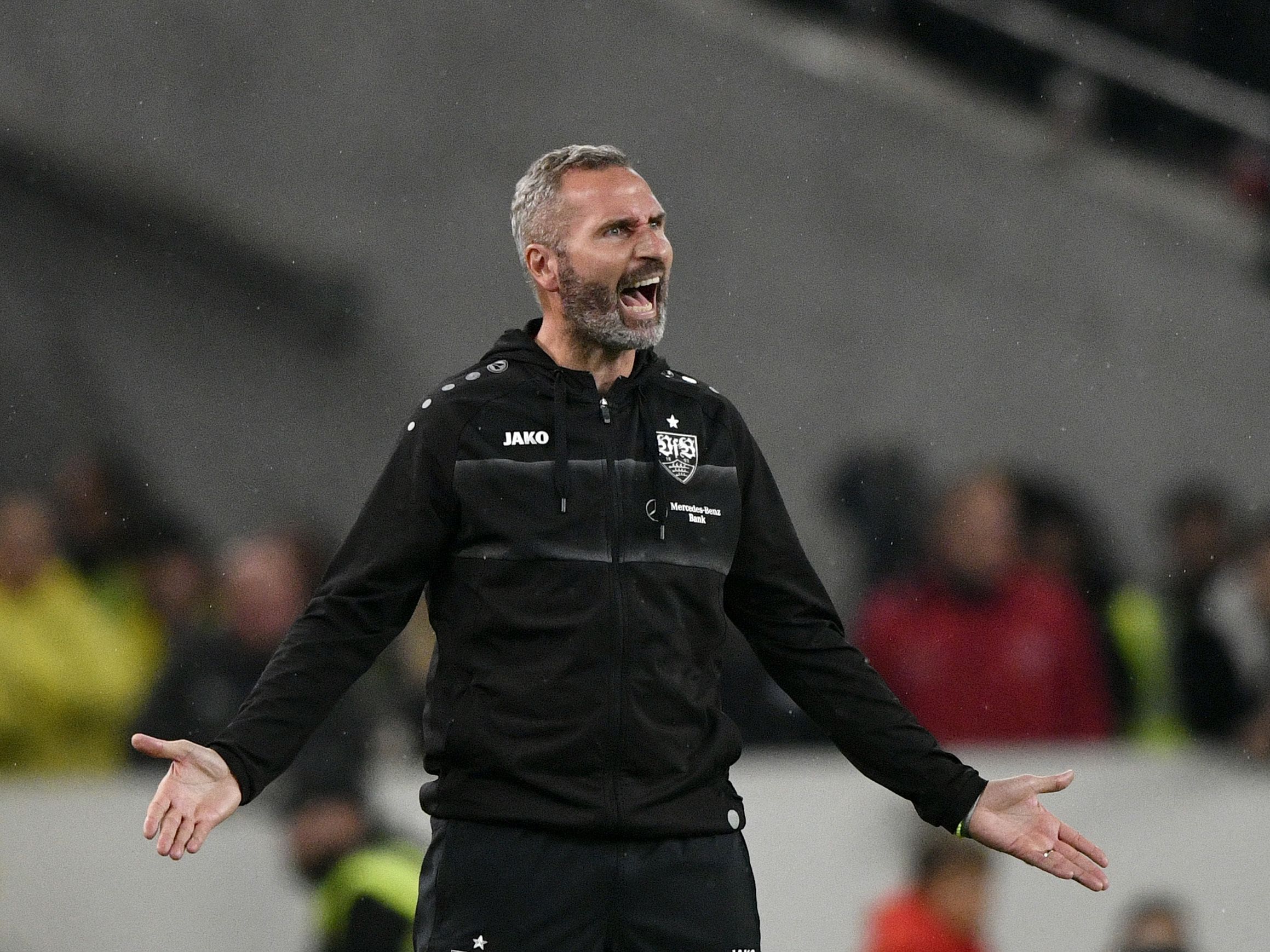 Ernüchtert: Stuttgarts Trainer Tim Walter war mit dem Auftritt seiner Mannschaft nicht zufrieden, bleibt aber optimistisch.