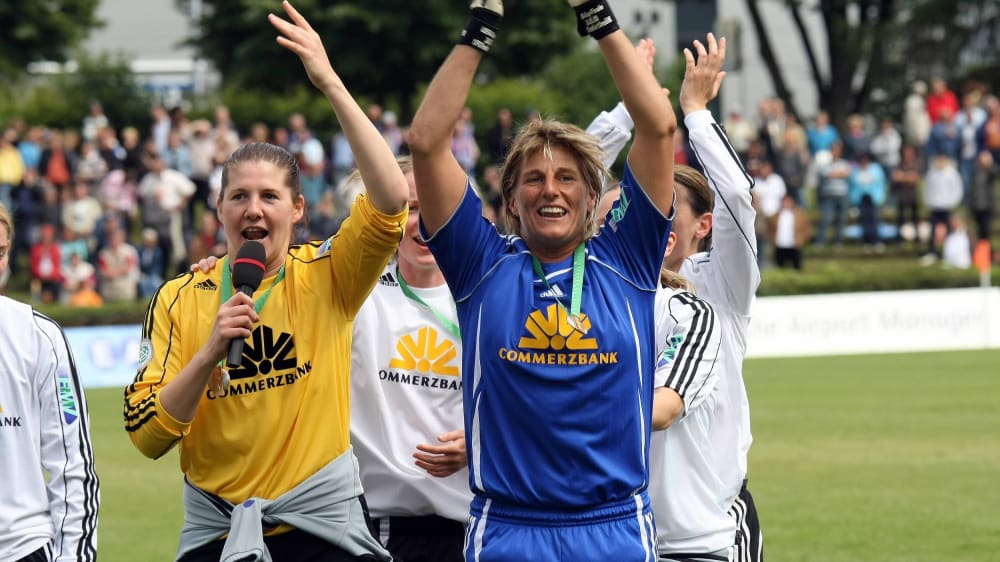 Torhüterinnen Stephanie Ullrich (li.) und Silke Rottenberg (1. FFC Frankfurt)