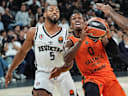 Besiktas v Valencia Basket - EuroLeague ISTANBUL, TURKIYE - SEPTEMBER 25: David DeJulius (5) of Besiktas competes against TJ Shorts (0) of Valencia Basket during the EuroLeague Regular Season Round 1 match between Besiktas and Valencia Basket at the Turkcell Basketball Development Center in Istanbul, Turkiye, on September 25, 2026. Cemal Yurttas Anadolu Istanbul Turkey. Editorial use only. Please get in touch for any other usage. PUBLICATIONxNOTxINxTURxUSAxCANxUKxJPNxITAxFRAxAUSxESPxBELxKORxRSAxHKGxNZL Copyright: x2026xAnadoluxCemalxYurttasx