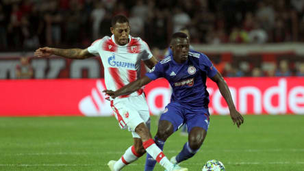 Rajiv van La Parra (li.) von Roter Stern Belgrad
