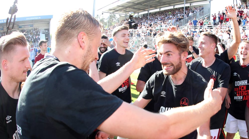 Eine besondere Rückkehr: Hanno Behrens (l.) und Enrico Valentini feierten 2018 in Sandhausen den Bundesliga-Aufstieg.