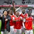 Stehen vor einer englischen Woche, in der ein Titel und ein der Abstieg besiegelt werden könnte: Die Spieler von Stade Reims.