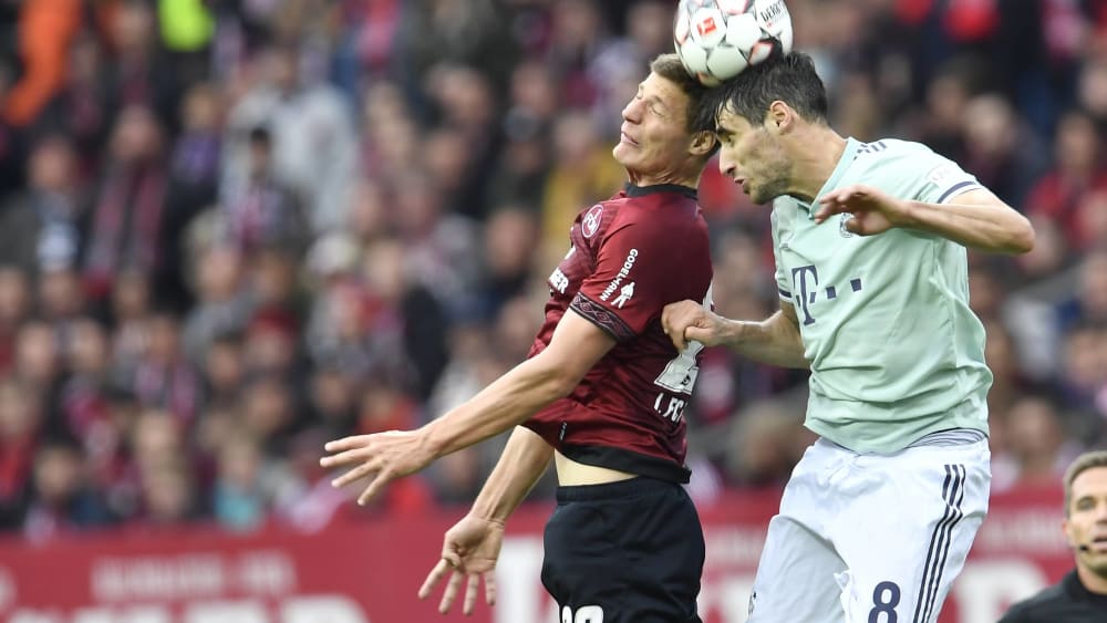 Patrick Erras gegen Robert Lewandowski