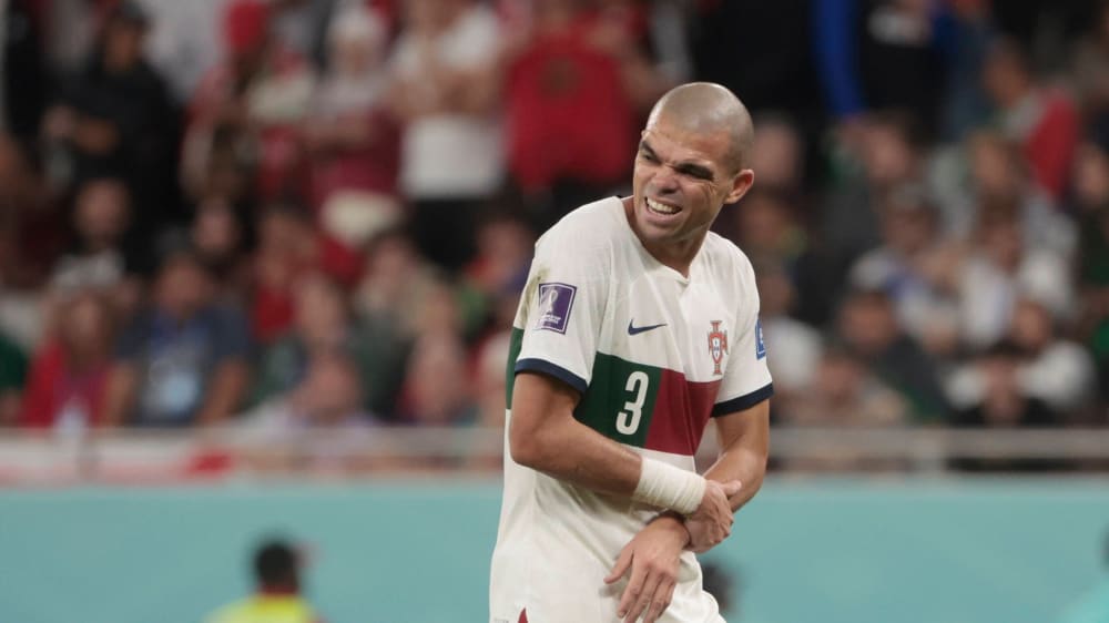 Verletzung im Viertelfinale: Pepe.