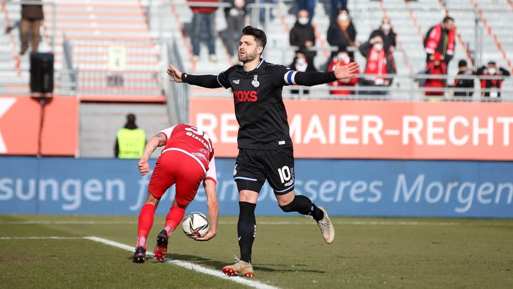 Moritz Stoppelkamp bejubelt seinen Treffer zum 2:0. 