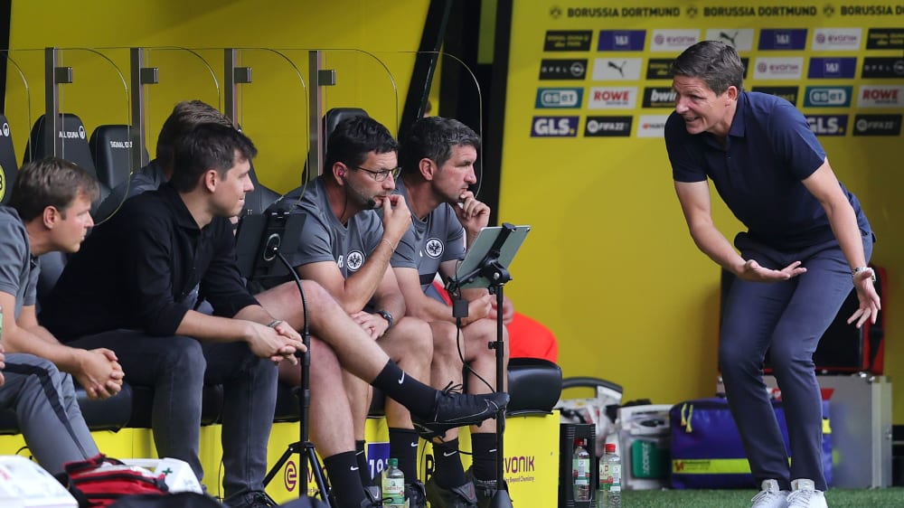 Er konnte mit dem Auftritt seiner Mannschaft in Dortmund nicht zufrieden sein: SGE-Coach Oliver Glasner.