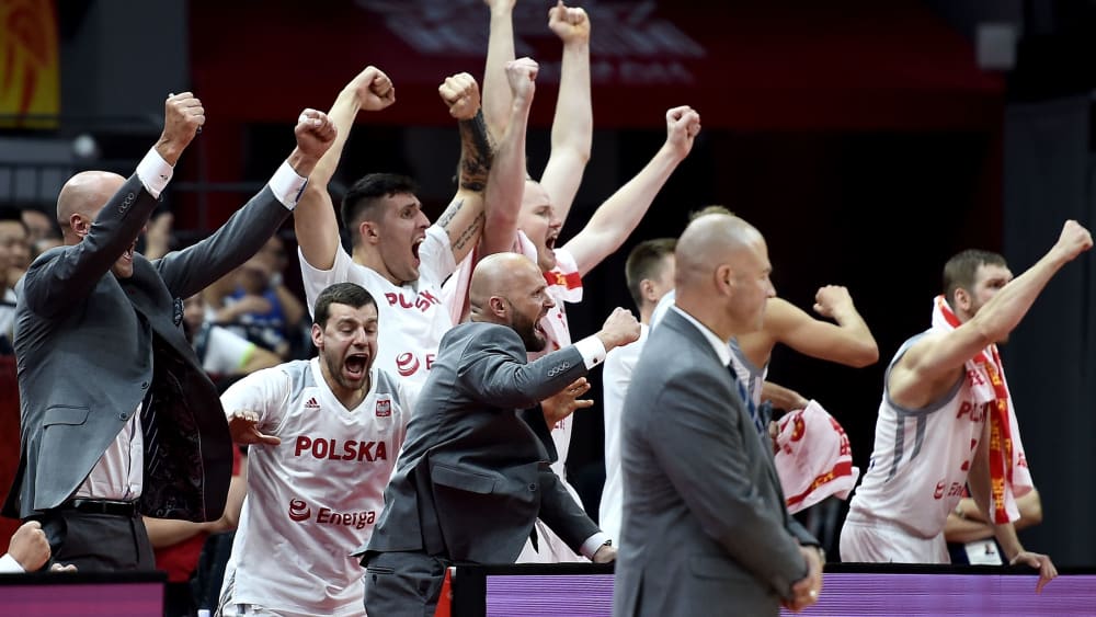 Geballte Fäuste und Siegesjubel: Polen steht unerwartet im Viertelfinale.