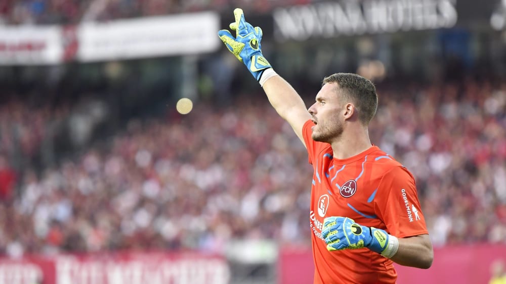 War zuletzt nicht immer ein sicherer Rückhalt: FCN-Keeper Christian Mathenia.