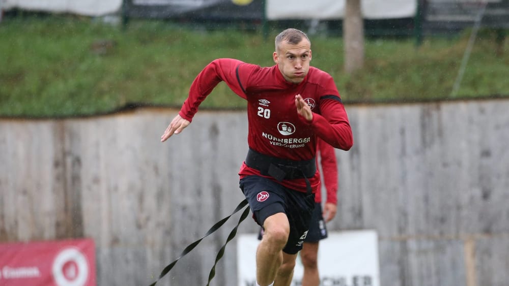 Schafft er unter seinem neuen und alten Coach die Wende? Nürnbergs Defensivallrounder Lukas Jäger.