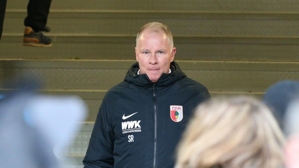 Augsburgs Manager Stefan Reuter.
