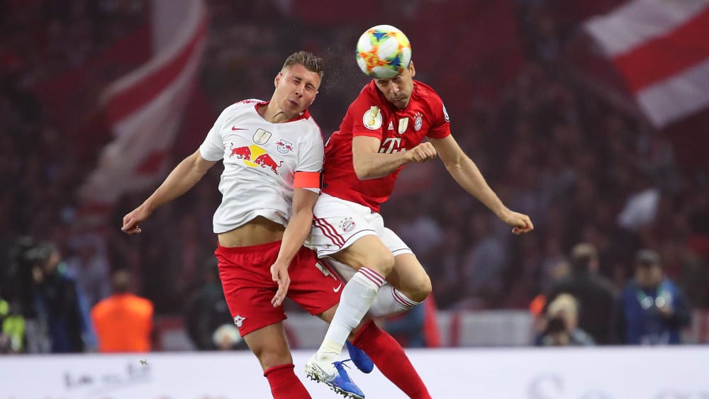 Willi Orban gegen Robert Lewandowski
