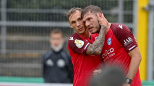 Torschützen für Arminia Bielefeld: Jacob Laursen (l.) traf zum 1:0, Fabian Klos (r.) zum 2:1.