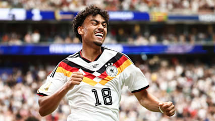 Glücksmomente einer kometenhaften Karriere: Frankfurts Nationalspieler Nathaniel Brown jubelt nach seinem Treffer gegen Curacao.