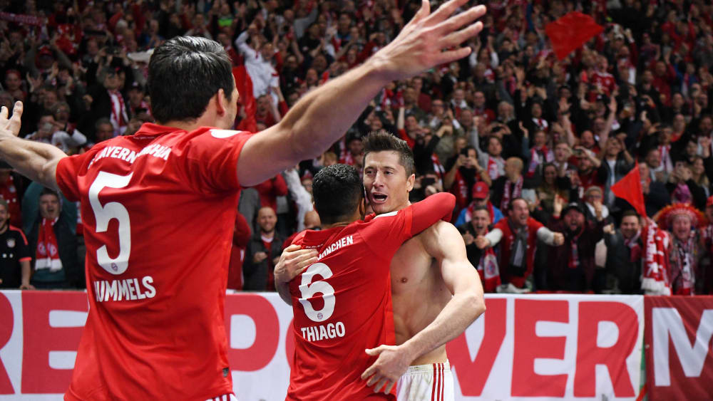 Mats Hummels, Thiago und Robert Lewandowski (v.l.)