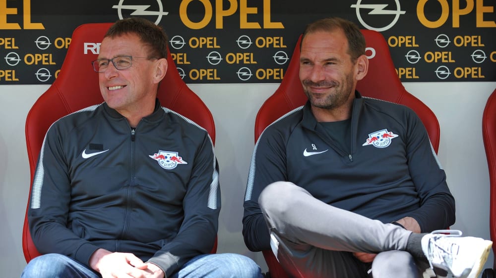 Früher gemeinsam in Leipzig und nun bei Manchester United wieder vereint: Ralf Rangnick (li.) und Sascha Lense.