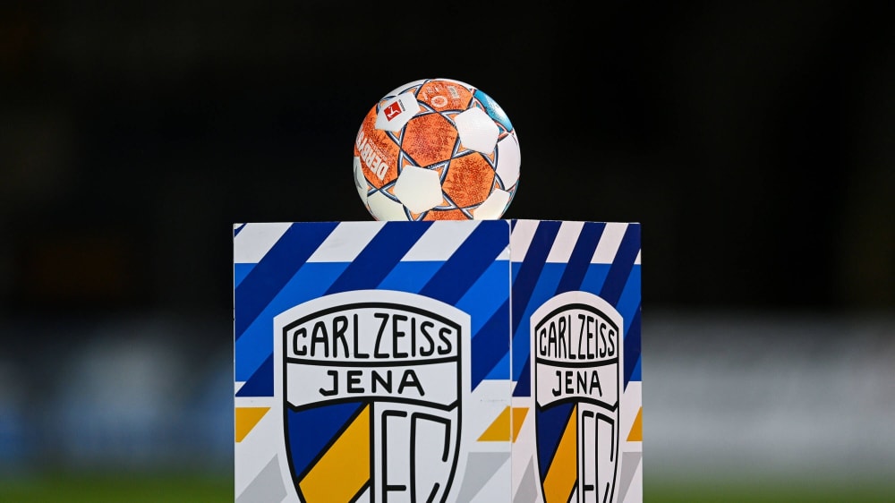 Der FC Carl Zeiss Jena zieht zur neuen Saison seine zweite Mannschaft aus der Oberliga zurück.
