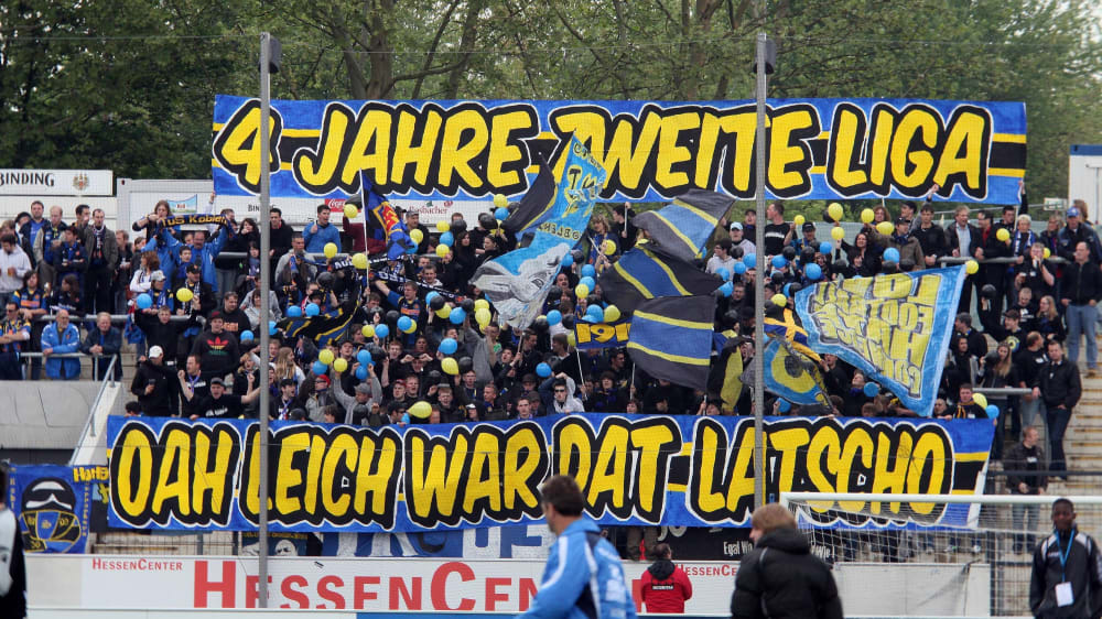 Koblenz-Fans bedanken sich 2010 für vier Jahre in der 2. Bundesliga