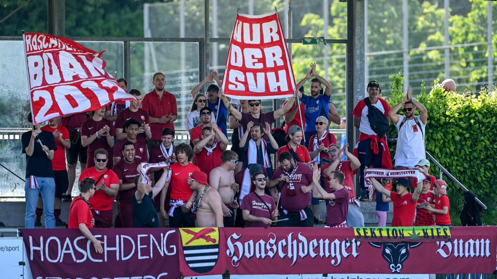 Der SV Heimstetten (hier die Fans in der vergangenen Regionalliga-Saison) hofft noch auf einen erfolgreichen Saisonabschluss.