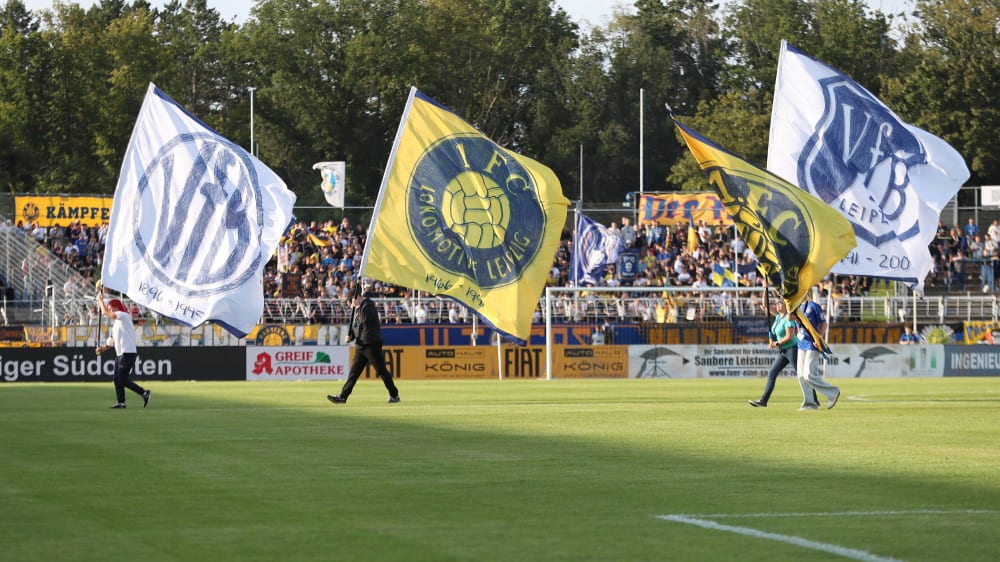 Im Bruno-Plache-Stadion wurde am Freitag auch das neue Grün präsentiert.