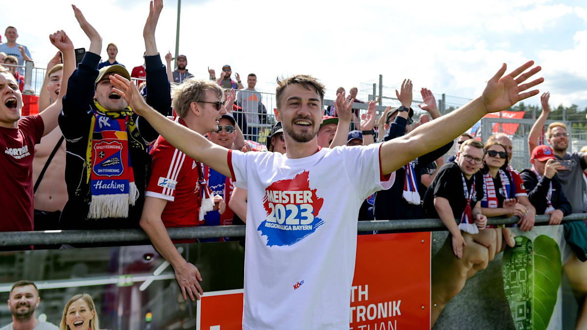 Aufstiegsheld-zur-ck-an-alter-Wirkungsst-tte-Ehlich-unterschreibt-in-Haching