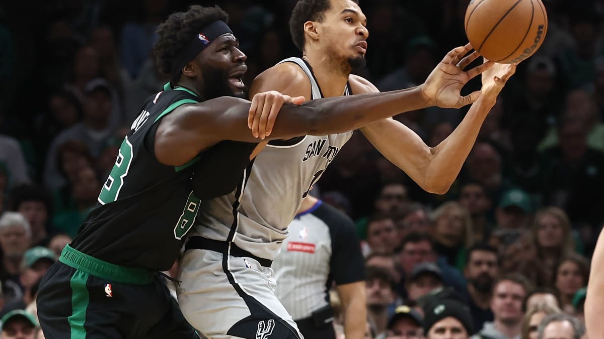 Wemby-entscheidet-Topspiel-in-Boston-Charlotte-mit-Rekordsieg