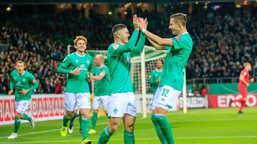 Blitzstart: Milot Rashica (4.v.l.) eröffnete den Torreigen in Minute sechs.