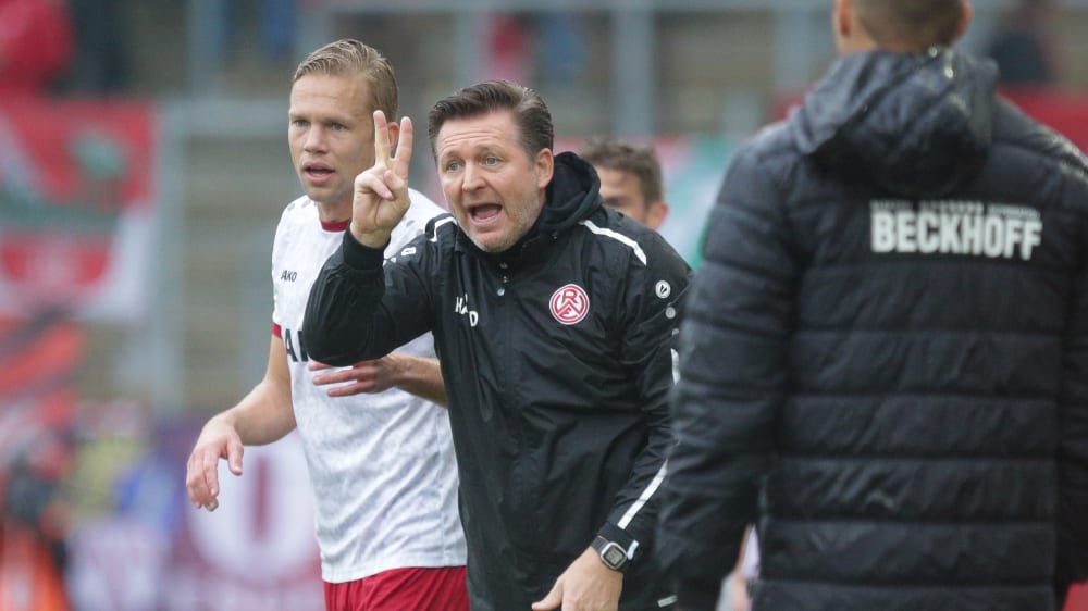 1 4 Gegen Den Sc Verl Christian Titz Ist Innerlich Geladen Kicker