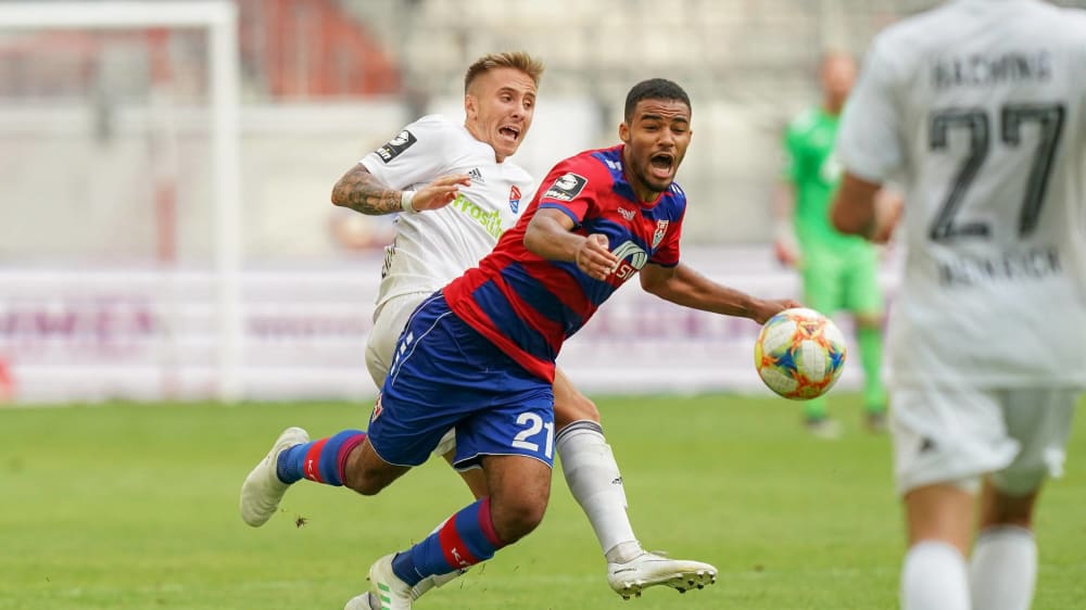 Leidenschaftlich und umkämpft: Haching und Uerdingen trennen sich 2:2.