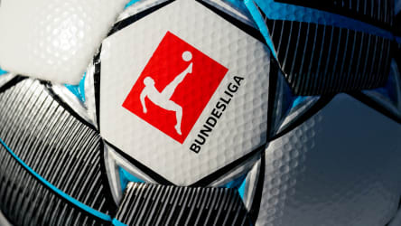 Bundesliga-Logo auf dem Spielball