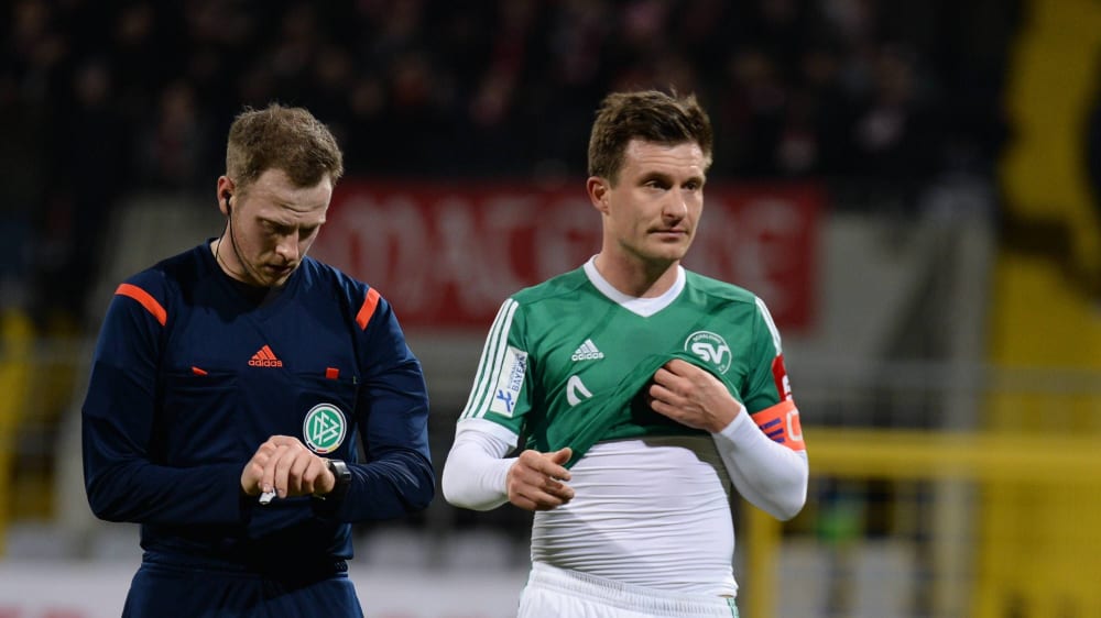 Führungsfigur: Josef Eibl (rechts) absolvierte 113 Regionalligaspiele für den SV Schalding-Heining, viele davon als Kapitän.