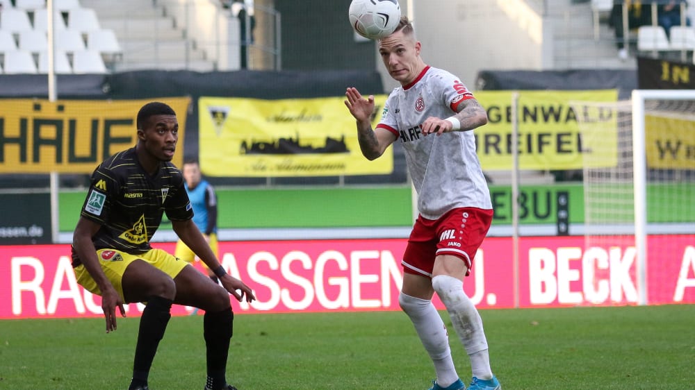 Lief in der Saison 2019/20 für Aachen auf: Jonathan Benteke (li.).