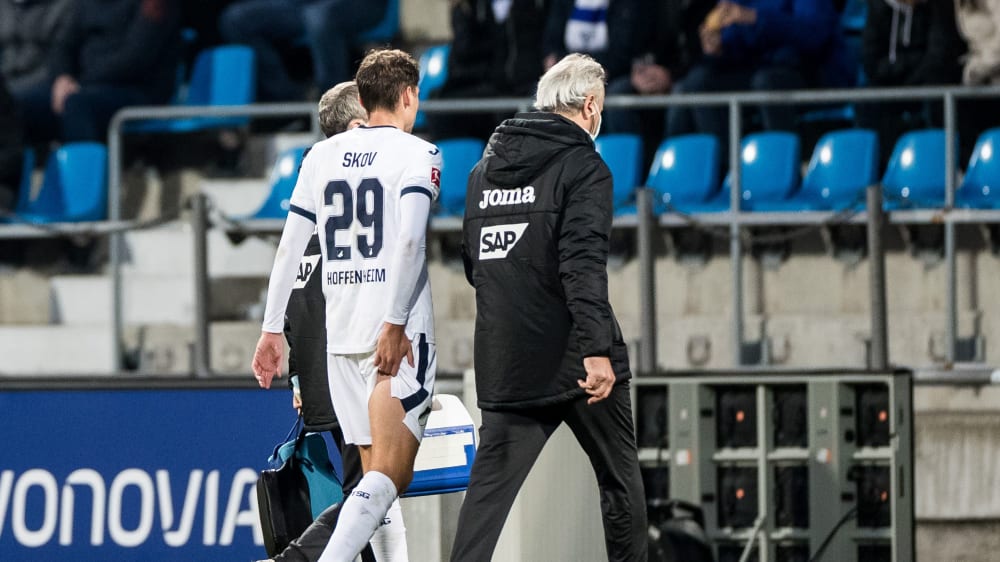 Robert Skov injured his thigh during the game in Bochum - and is now out for a long time.