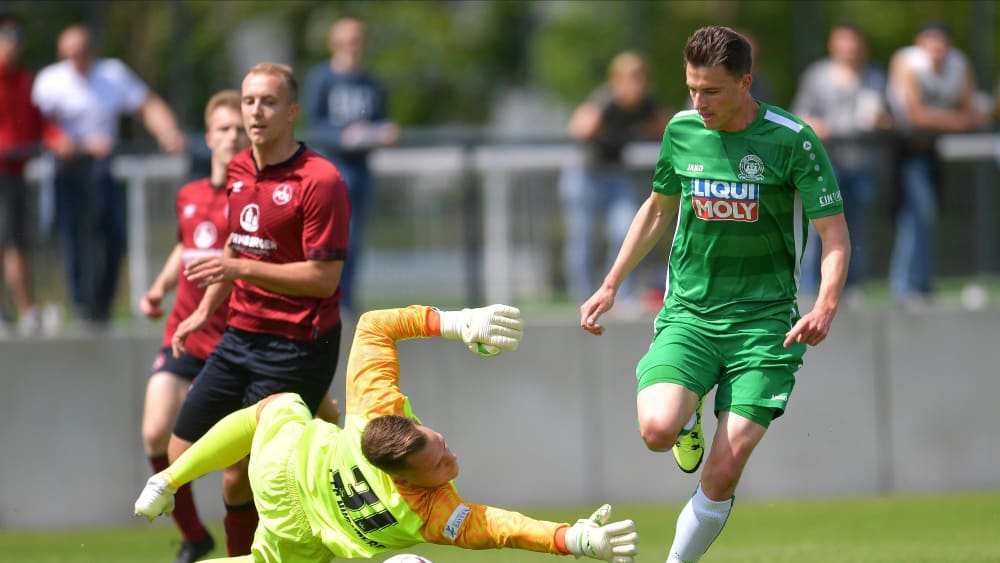 Will den Grundstein legen: Vizemeister VfB Eichstätt mit Torjäger Fabian Eberle (rechts) muss zum Auftakt zum SV Heimstetten.