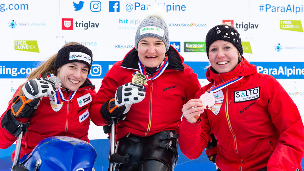 Anna-Lena Forster (Mitte) holte bei der WM Gold.
