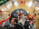 1. Basketball Bundesliga, easyCredit BBL, Saison 2026 2027, Herren, Hauptrunde, 2. Spieltag, 24.09.2026, RASTA Vechta - Bamberg Baskets Jordan Wright ( 3 - BMA365 Bamberg Baskets) beim Korbleger Vechta RASTA Dome Niedersachsen Deutschland *** 1 Basketball Bundesliga, easyCredit BBL, 2026-2027 Season, Men s Division, Regular Season, Matchday 2, September 24, 2026, RASTA Vechta, Bamberg Baskets, Jordan Wright, 3, BMA365, Bamberg Baskets on a layup, Vechta, RASTA Dome, Lower Saxony, Germany