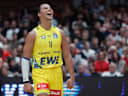 Im Bild: Jubel nach dem Sieg bei Nicholas Tischler (EWE Baskets Oldenburg, 11) 25.09.2026, Fitness First Wuerzburg Baskets vs. EWE Baskets Oldenburg, easyCredit BBL, 2. Spieltag, Deutschland, 97072, tectake-Arena Wuerzburg, *** Pictured: Celebrations after the victory at Nicholas Tischler EWE Baskets Oldenburg, September 25, 2026, Fitness First Würzburg Baskets vs. EWE Baskets Oldenburg, easyCredit BBL, Matchday 2, Germany, 97072, tectake Arena Würzburg, Copyright: HMBxMedia xJulienxBecker