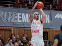 Im Bild: v.li. Max Jones (Wuerzburg Baskets, 2) mit dem Dreipunktewurf gegen Nighael Ceaser (NINERS Chemnitz, 22) 26.10.2026,Fitness First Wuerzburg Baskets vs. NINERS Chemnitz, easyCredit BBL, 6. Spieltag, Deutschland, 97072, tectake-Arena Wuerzburg, *** Pictured from left: Max Jones of the Würzburg Baskets, 2, making a three-pointer against Nighael Ceaser of the NINERS Chemnitz, 22 26 10 2026,Fitness First Würzburg Baskets vs. NINERS Chemnitz, easyCredit BBL, Matchday 6, Germany, 97072, tectake Arena Würzburg, Copyright: HMBxMedia xJulienxBecker