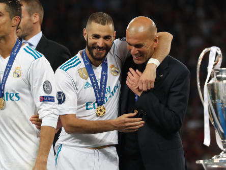 Se dão muito bem: Compatriotas Karim Benzema e Zinedine Zidane.