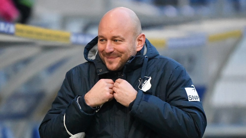 Trotz holpriger Saison zufrieden mit Team und Trainer: Hoffenheims Sportchef Alexander Rosen.